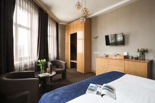 Отель Арк Палас Одесса Улучшенный двухместный номер с 1 кроватью или 2 отдельными кроватями-2